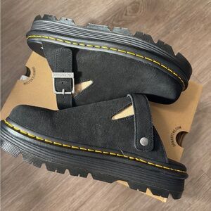 DOC MARTENS ZebZag Mule (Black) 🖤